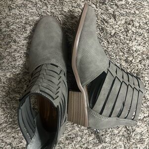 Stylish Green Ankle Boots